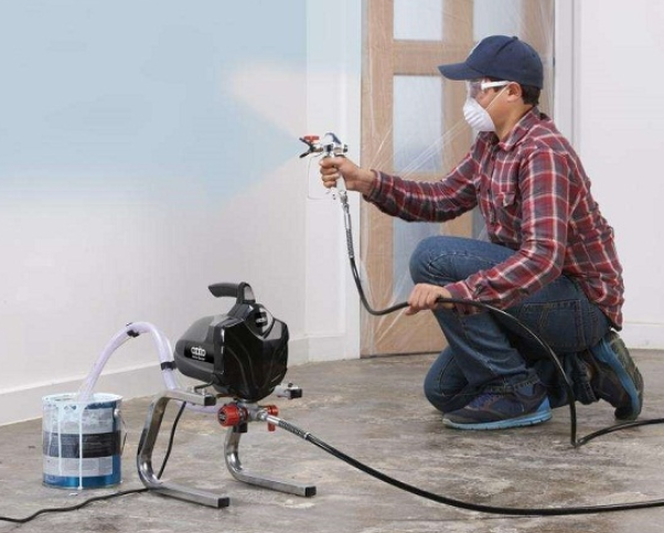 Thợ sơn cũng là một trong những đối tượng nguy cơ cao bị nhiễm độc phổi