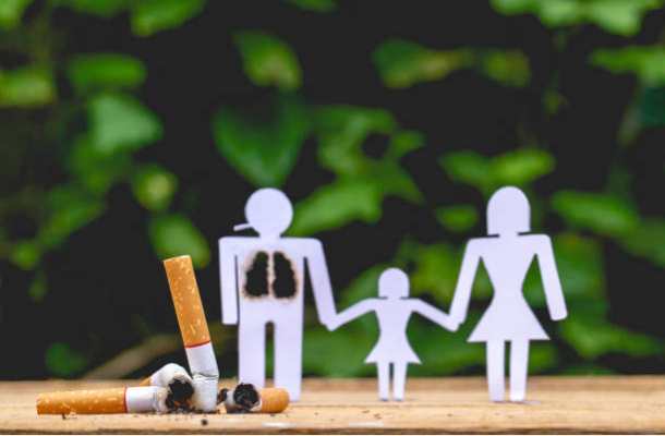 Hút thuốc lá khiến những người trong cùng một gia đình có nguy cơ ung thư phổi cao