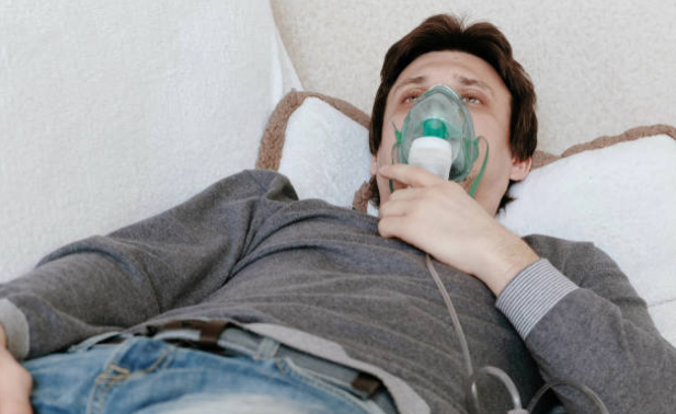 Người bệnh bị khó thở nặng làm giảm hoặc mất khả năng hoạt động