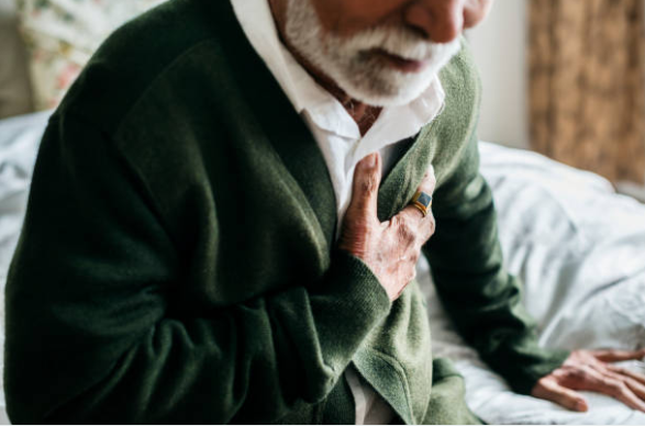 Tăng áp lực động mạch phổi trong thời gian dài do COPD sẽ dẫn đến suy tim phải