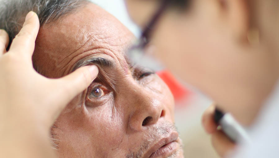Người bệnh tiểu đường cần kiểm tra mắt thường xuyên