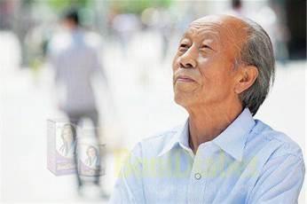 Bác Ngô Quốc Khánh, 77 tuổi