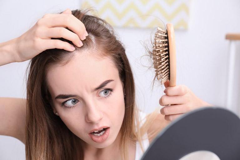 Tóc rụng sau bao lâu mọc lại? Làm cách nào để kích thích mọc tóc hiệu quả?