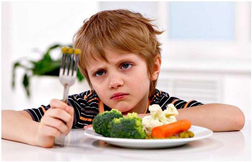 Ép con ăn sẽ khiến các bé chán ghét thức ăn hơn, tình trạng biếng ăn trầm trọng thêm