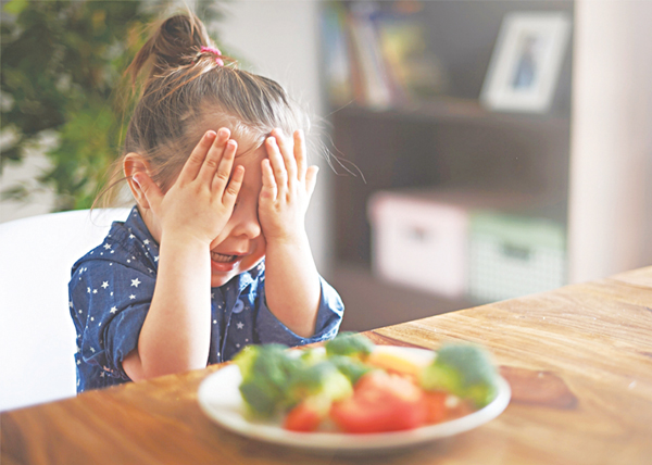 Khi bị thiếu dưỡng chất, trẻ thường sẽ cảm thấy ăn không ngon miệng