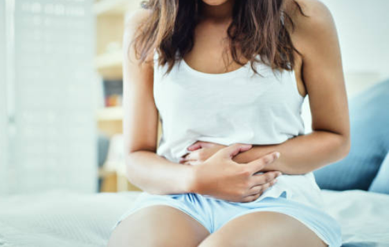 Đau bụng quặn là triệu chứng điển hình của hội chứng ruột kích thích