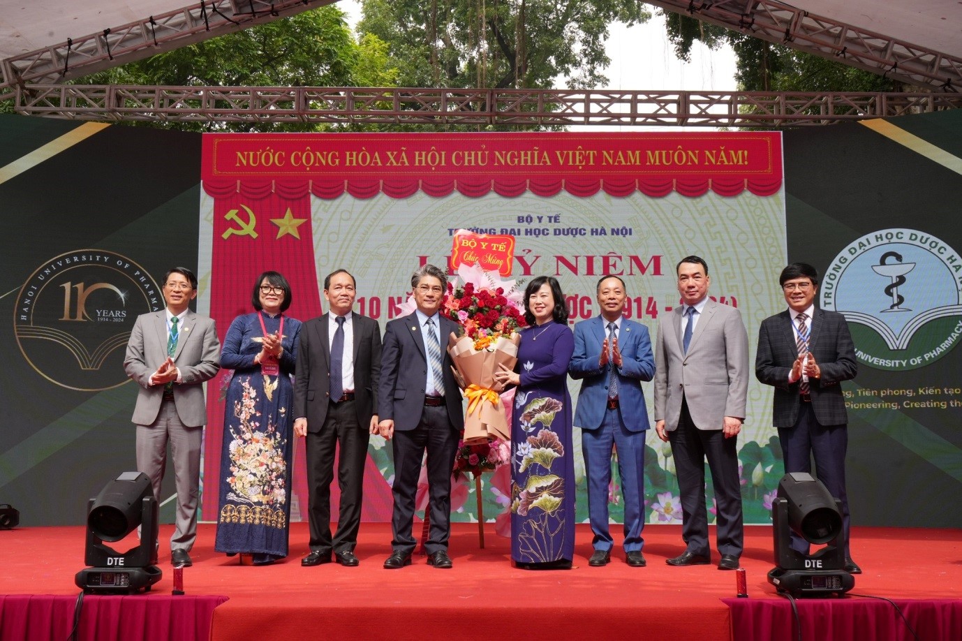 Công ty Botania đồng hành cùng lễ kỷ niệm 110 đào tạo Dược – trường Đại học Dược Hà Nội