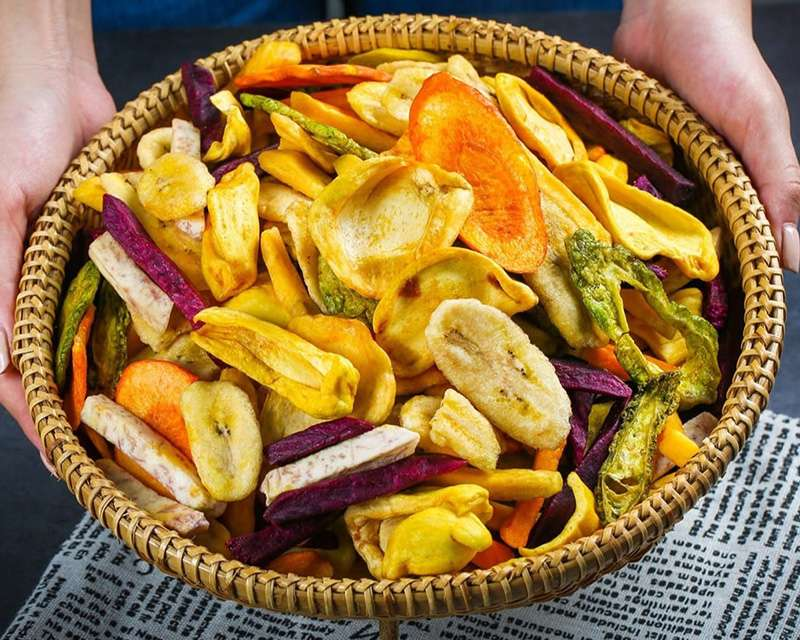 Người bệnh tiểu đường không nên ăn trái cây sấy khô.